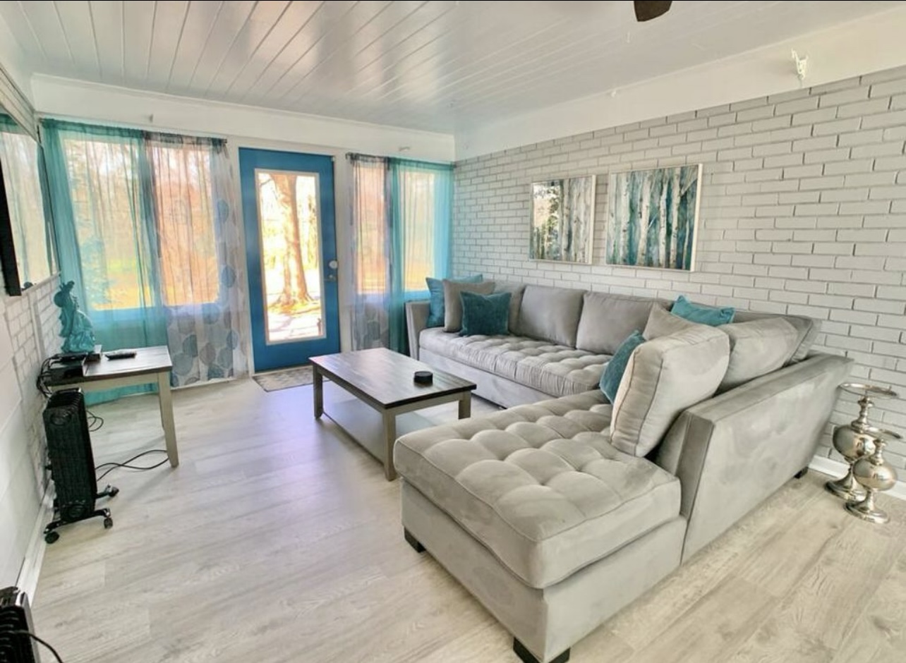 Den area seating